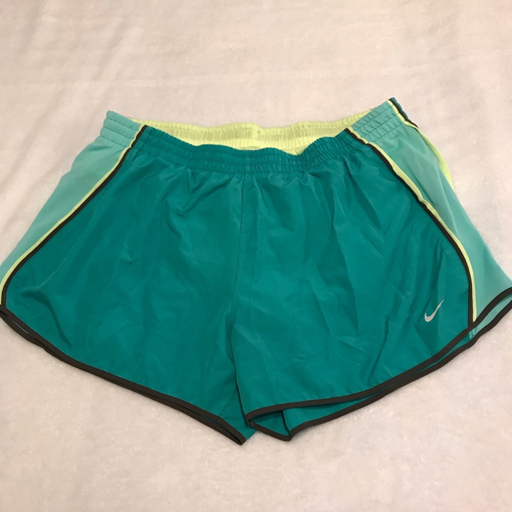 Nike lined shorts